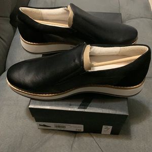 27 Edit Evelyn Sneaker